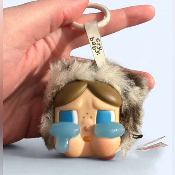 Wild but Cutie Crybaby Series Plush Pendant - NEW, box damaged - Picture 4 of 9